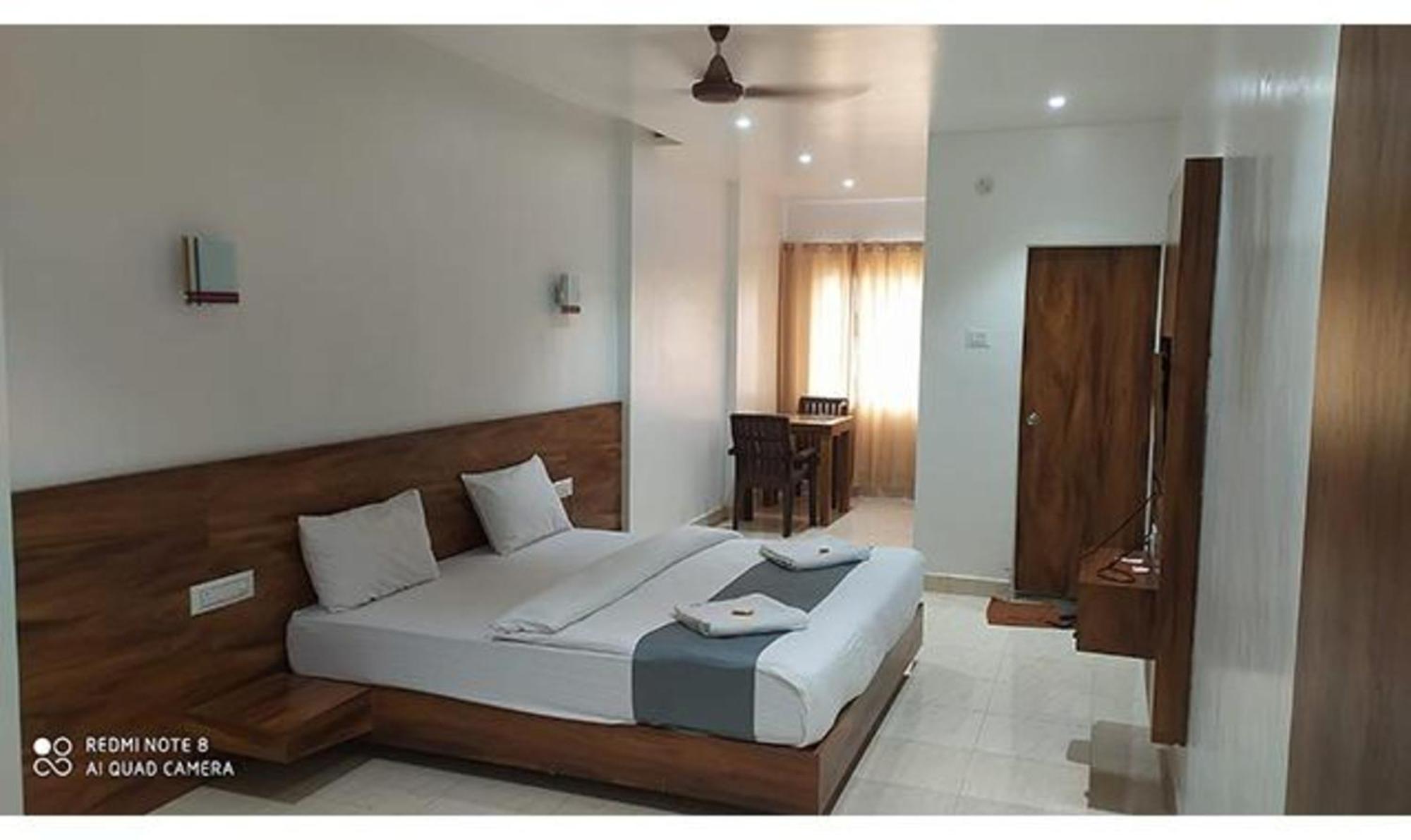 Fabhotel Omkar Pride Pune Exterior foto